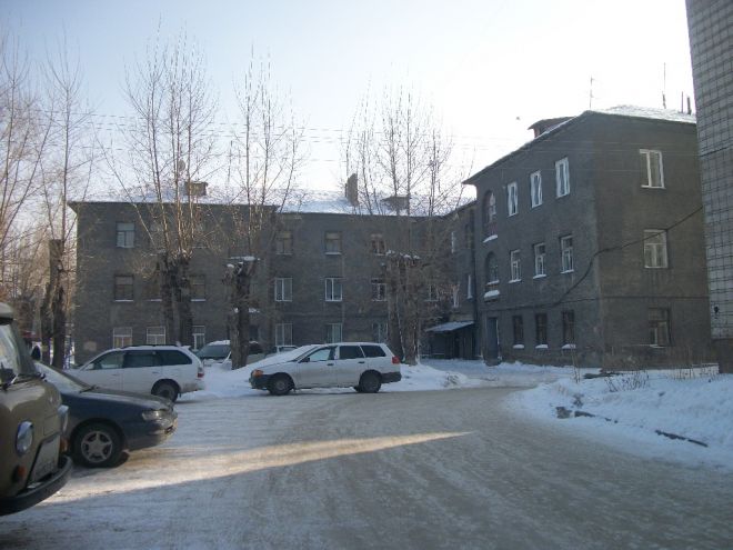 Файл:Авиастроителей 33.jpg