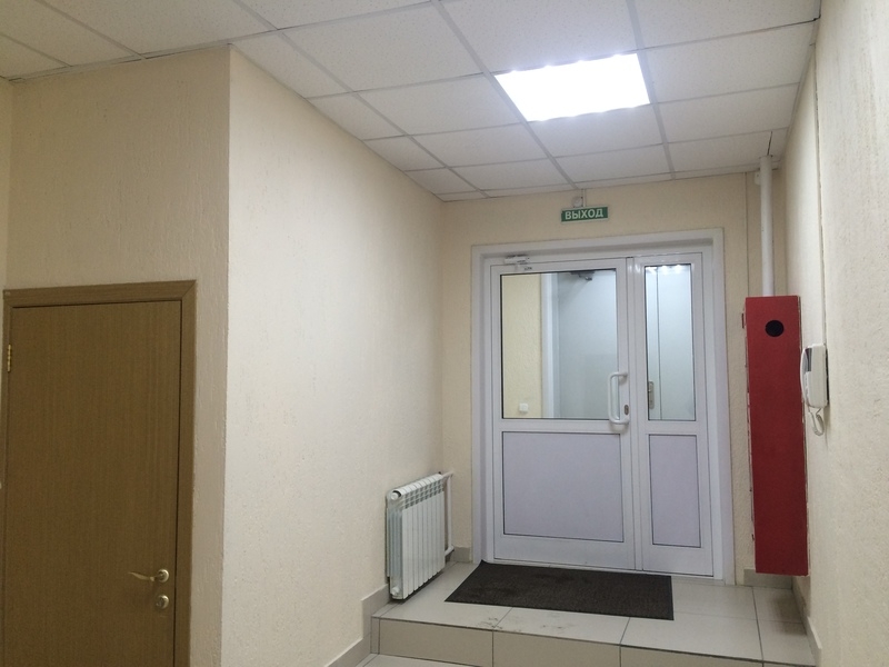 Файл:Зыряновская 53 (1 этаж блок В) (1).jpg