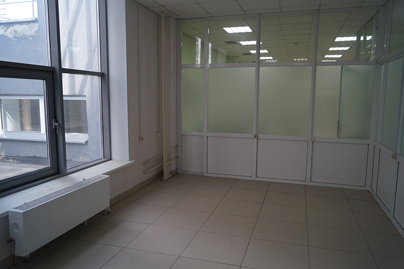 Файл:Зыряновская 63 (1 этаж, блок Б) (4).jpg