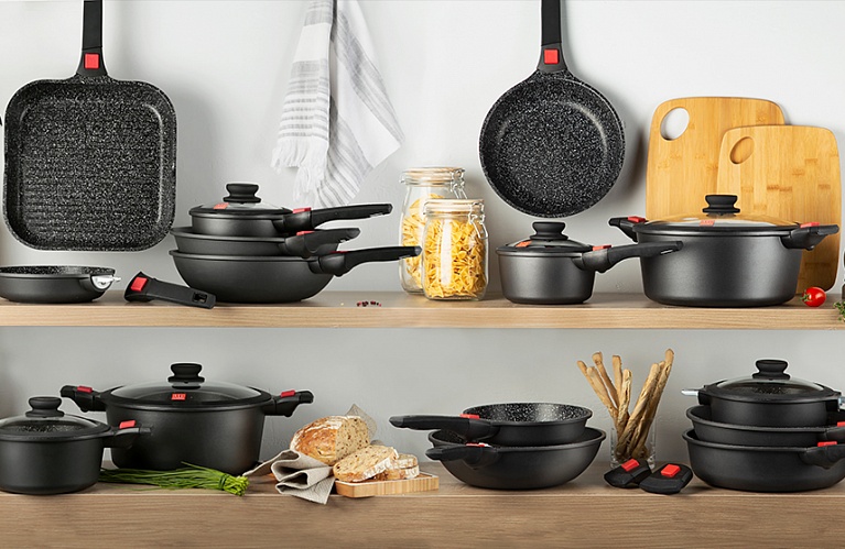 Файл:KuchenLand Home.jpg