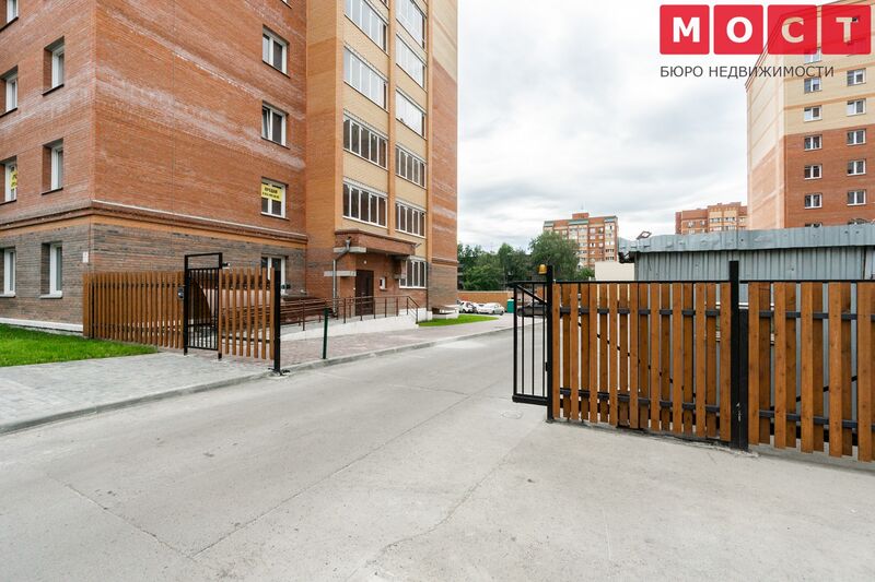 Файл:Серафимовича 6 МОСТ 10.jpg