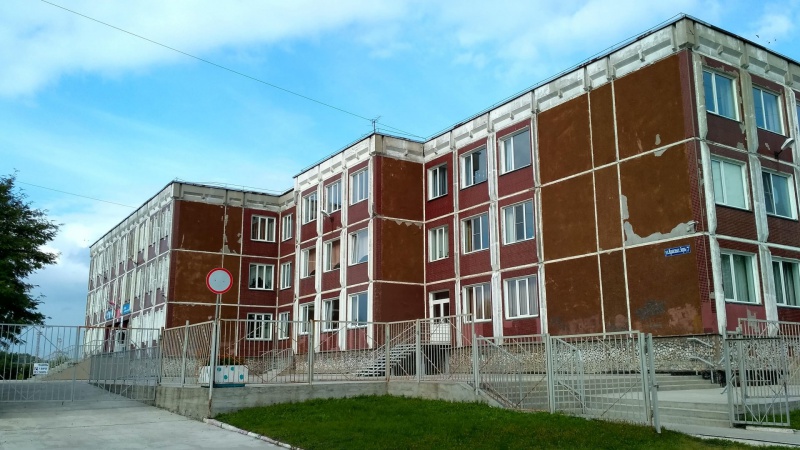 Файл:Школа №105.jpg