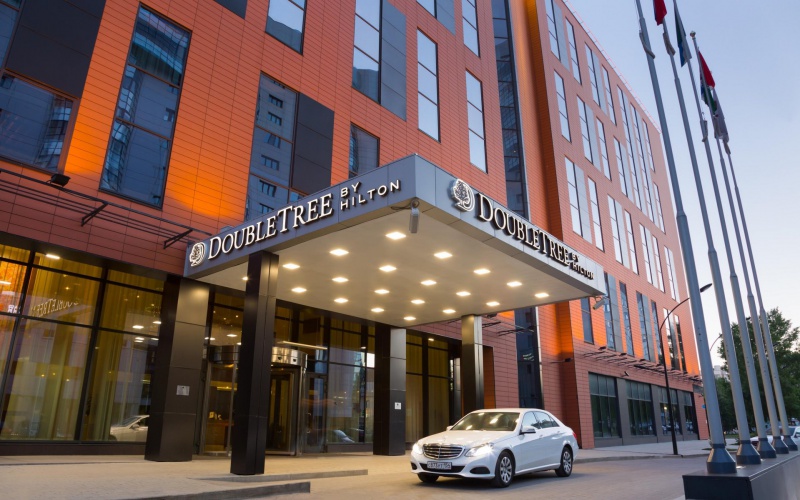 Файл:DoubleTree by Hilton.jpg