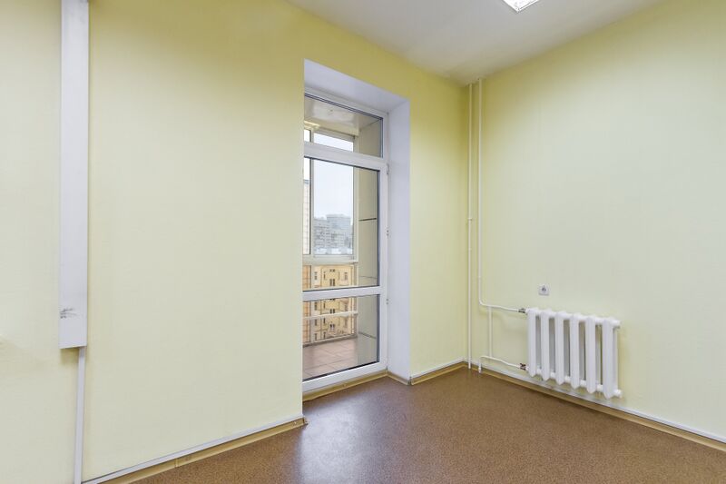 Файл:Коммунистическая 48а офис 607 (3).jpg