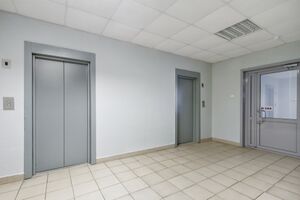 Восход 20 3 этаж (лифты).jpg