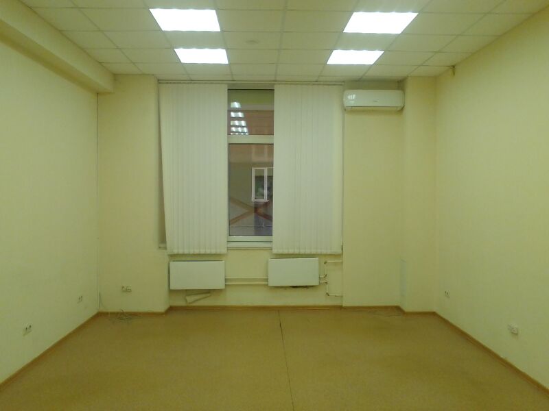 Файл:Коммунистическая 35 офис 216.jpg