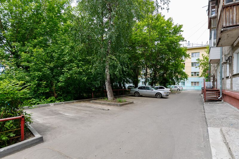 Файл:Блюхера 65 (лето 1).jpg