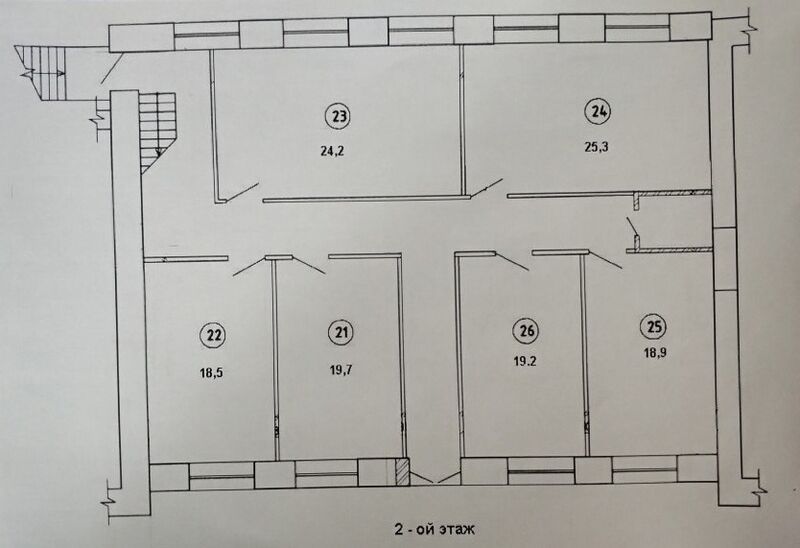 Файл:Петухова 35 (2 этаж).jpg