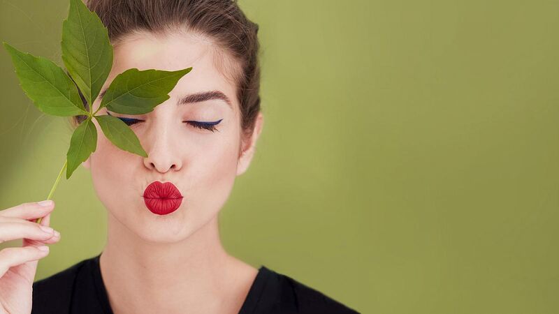 Файл:МЕГА Yves Rocher.jpg