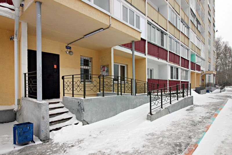 Файл:Твардовского 22 (3).jpg