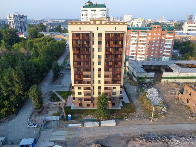 Файл:Красный проспект 165-2.jpg