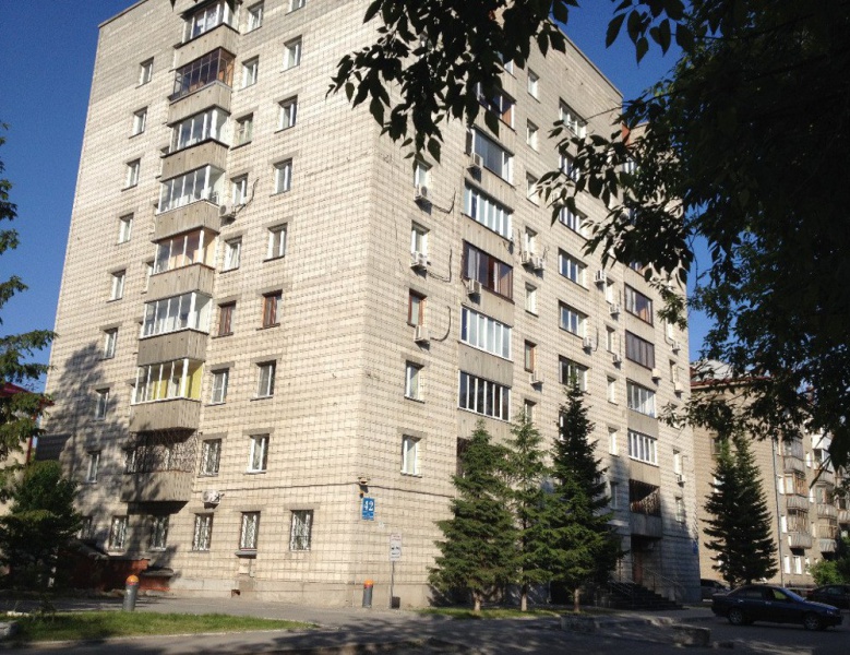 Файл:Театральная 42.jpg