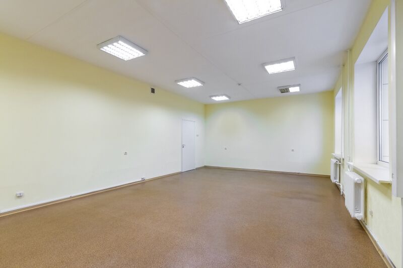 Файл:Коммунистическая 48а офис 607 (2).jpg