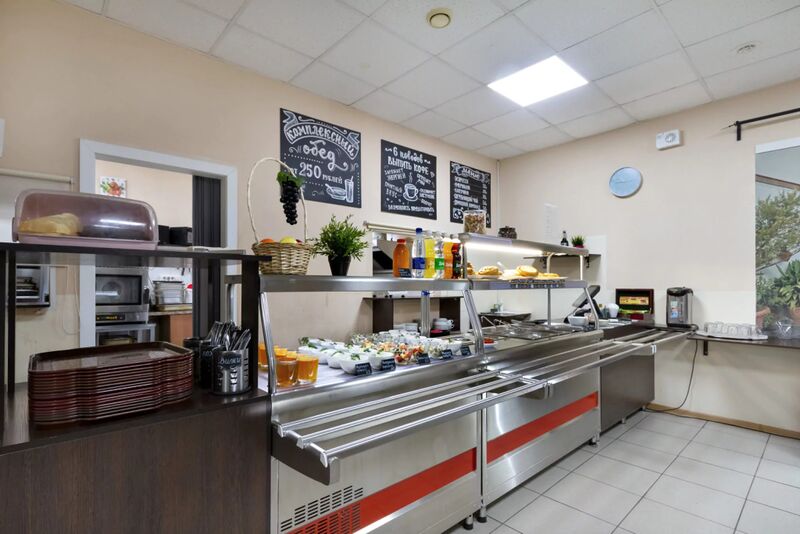 Файл:Фрунзе 5 (столовая).jpg