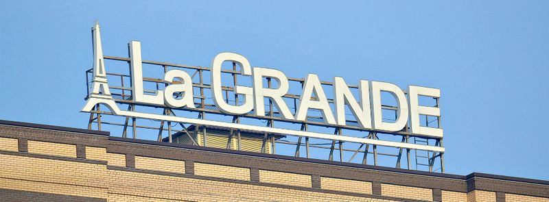 Файл:La Grande (Сибирский неон) 2.jpg