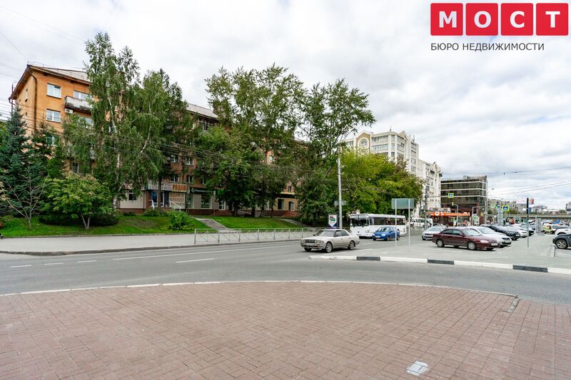 Файл:Красный проспект 77 (1).jpg