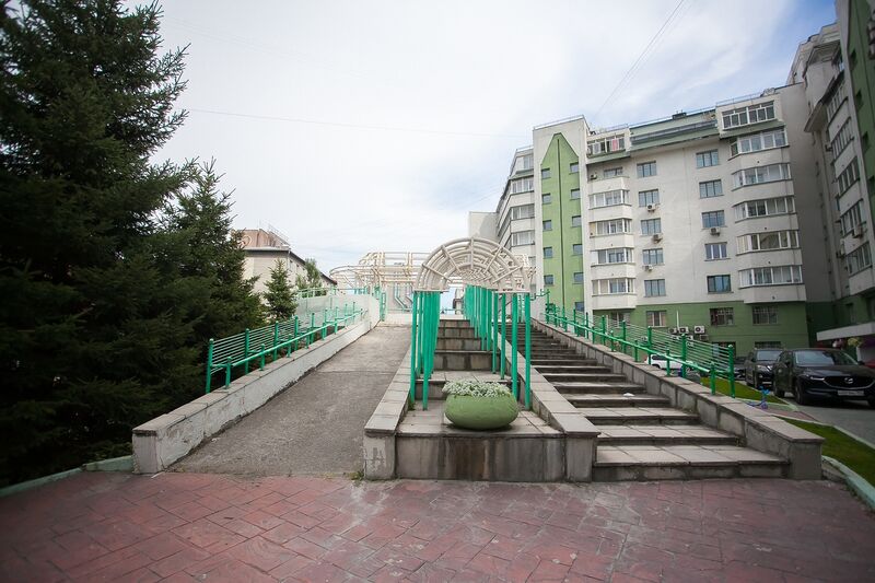 Файл:Орджоникидзе 23 двор.jpg