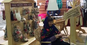 Бабушка вяжет 4.jpg