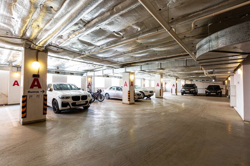 Файл:Фрунзе 242 парковка А.jpg