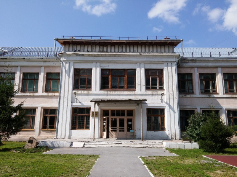 Файл:Школа №60.jpg