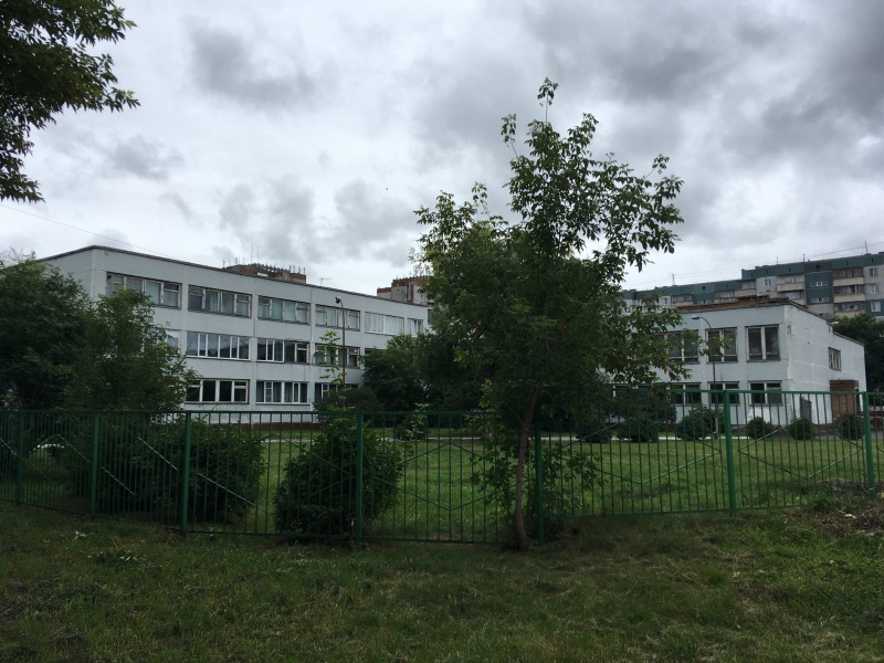 Файл:Школа №129.jpg