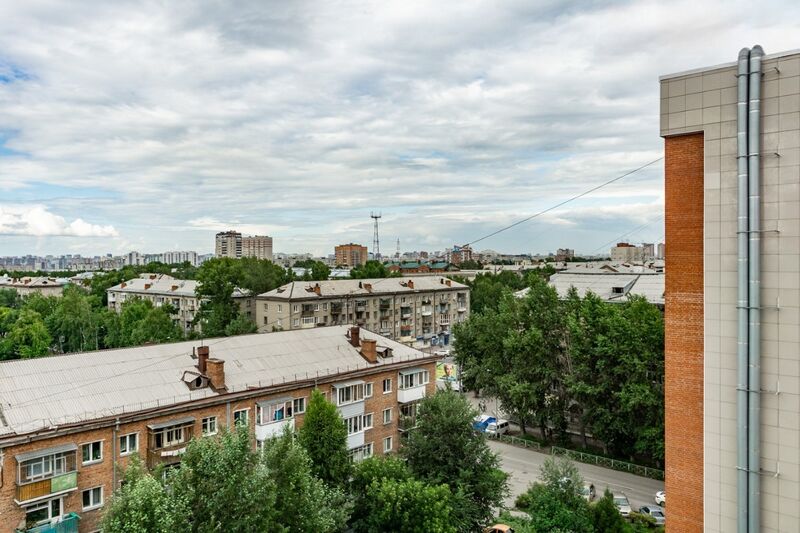 Файл:Серафимовича 6 6.jpg